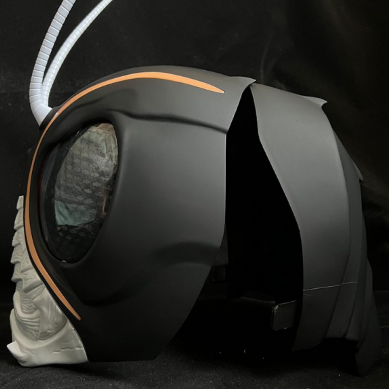 仮面ライダーBLACK SUN ヘルメットコスプレ用スーツ 一体式 眼発光仕様 仮面ライダーBLACK SUN ヘルメットコスプレ用スーツ 一体式 眼